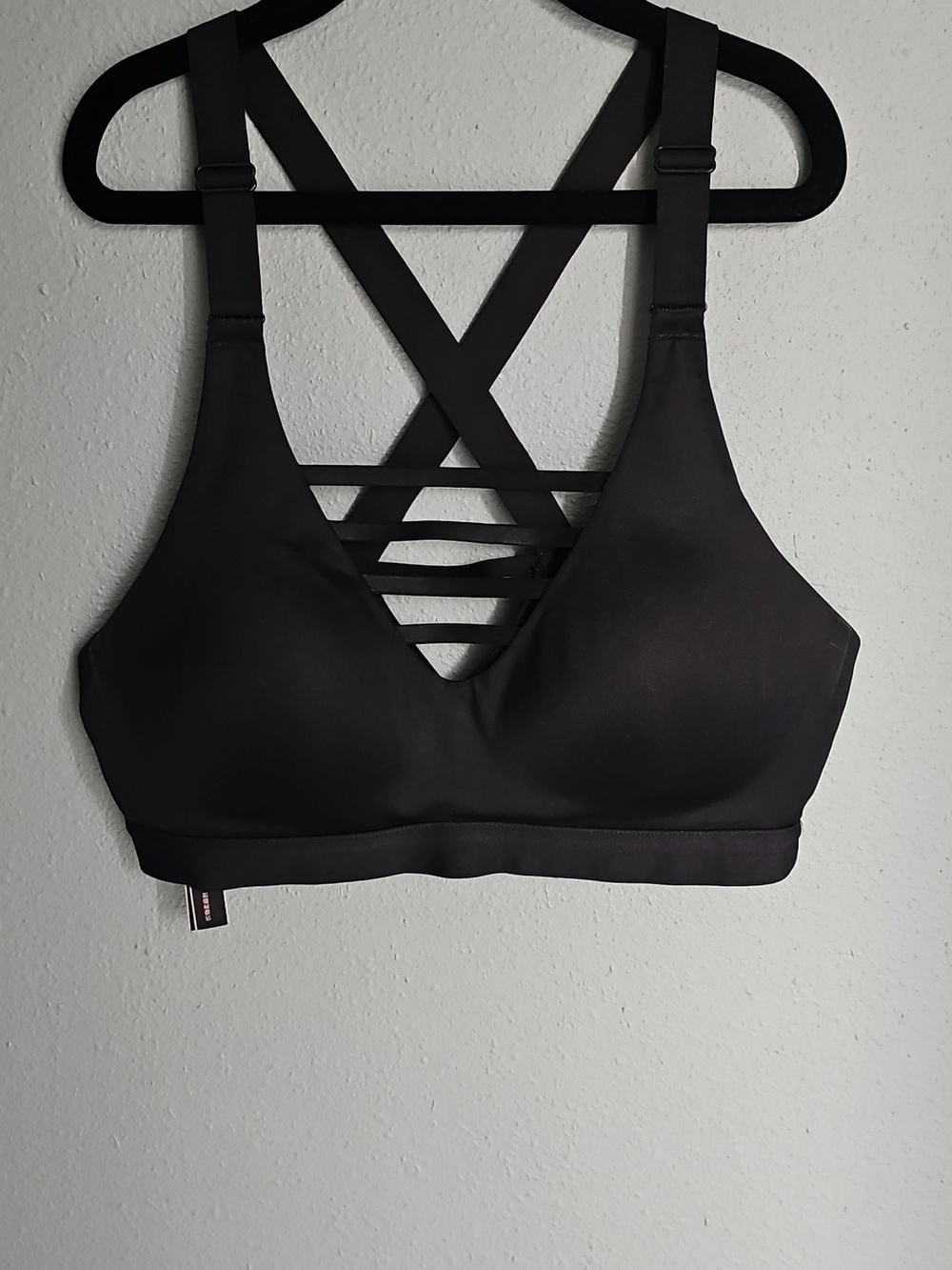 Victoria's Secret Black Strappy Cross-Back Sport Bra VSX 32C